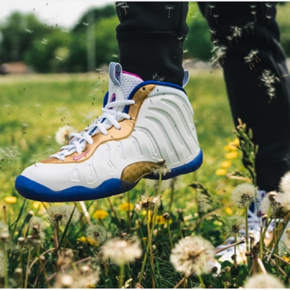 Nike posite one sneakers - Picture 3 of 7